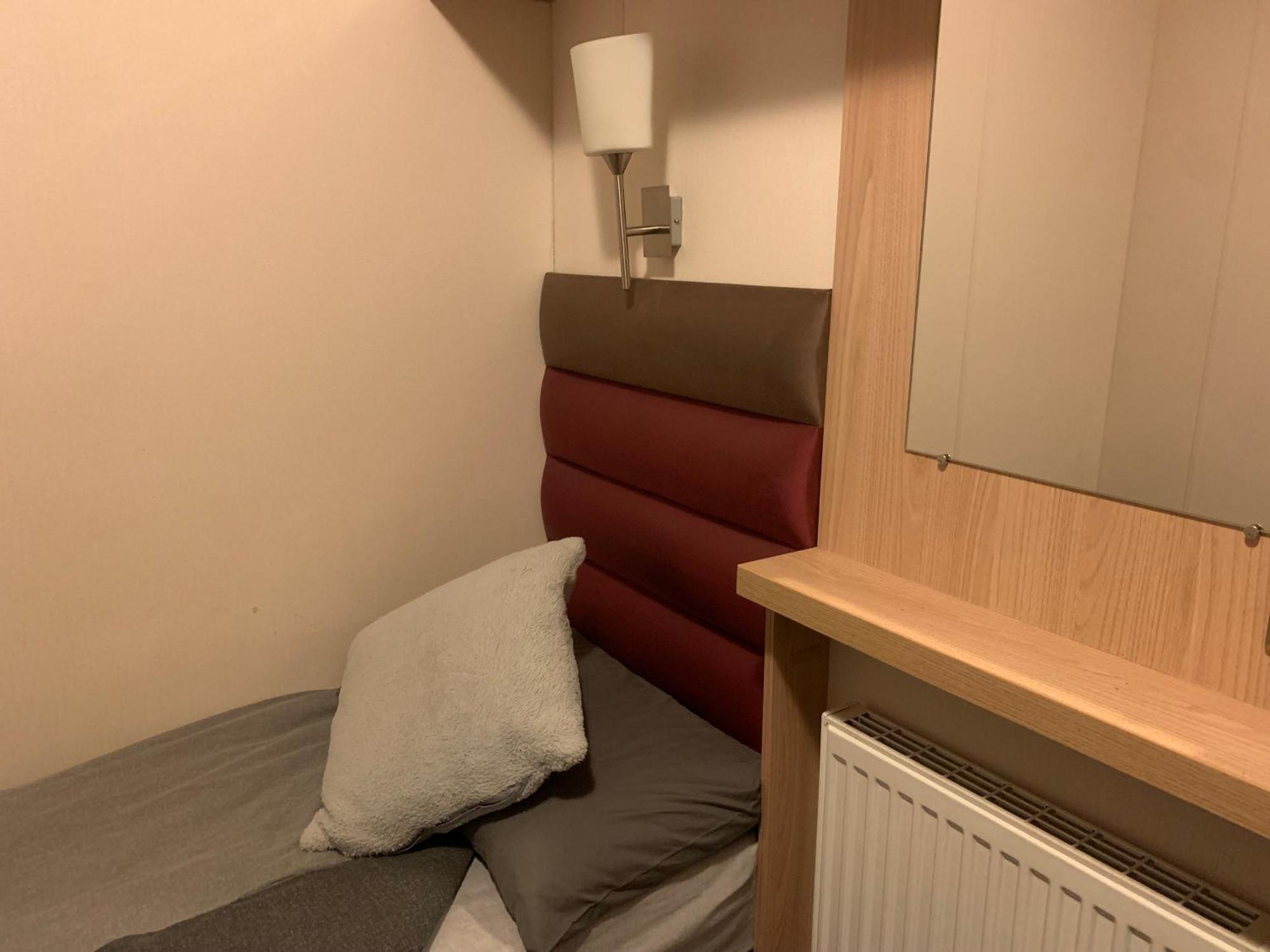 Luxury 2 Bed Lodge Sleeps Up To 6, Free Parking, Wi-Fi, E3 Whitehouse Leisure Park Towyn Kinmel Bay Exterior photo